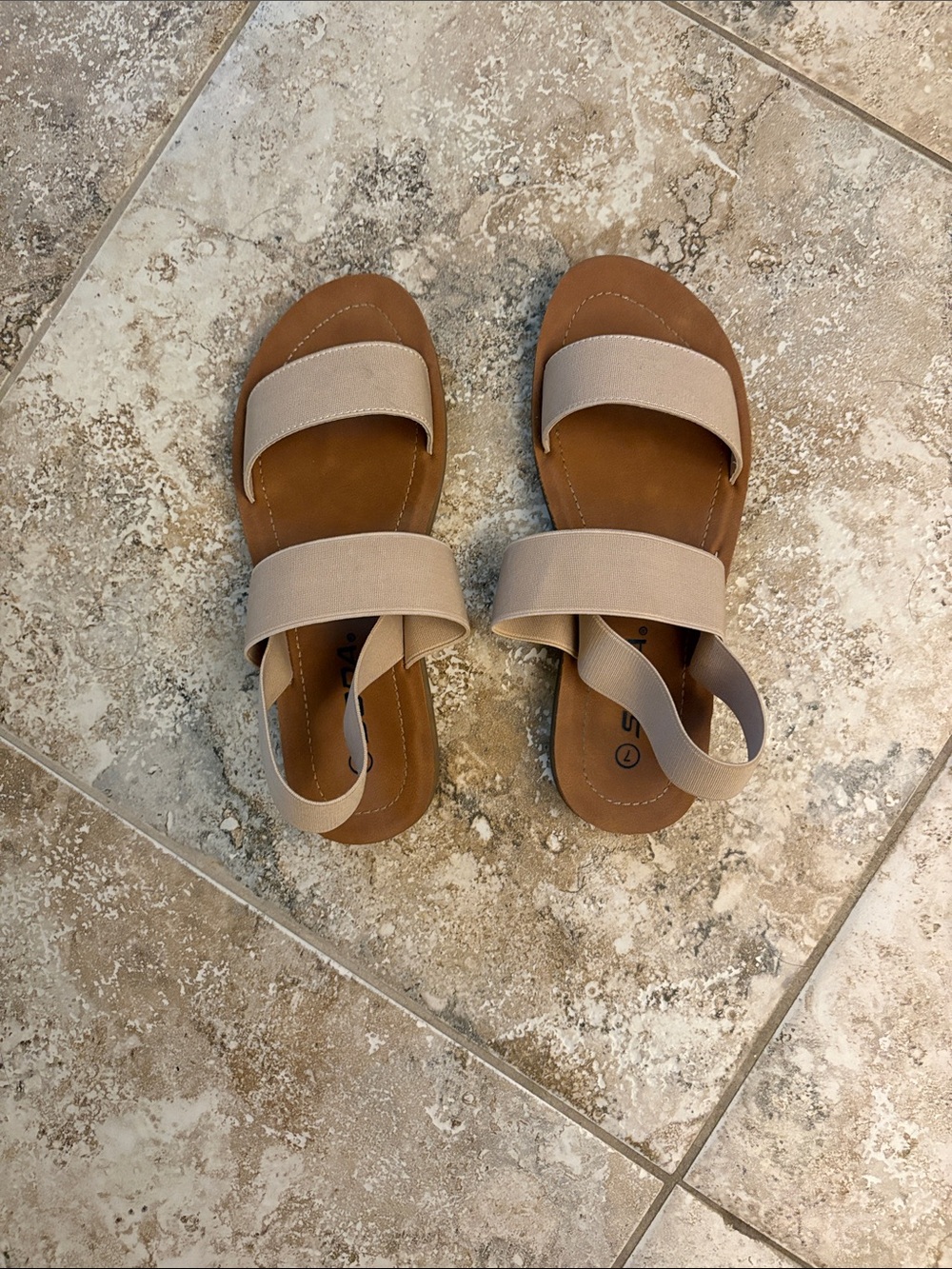 Women’s Sandals in Beige - Comfortable Everyday Slide Size 7
